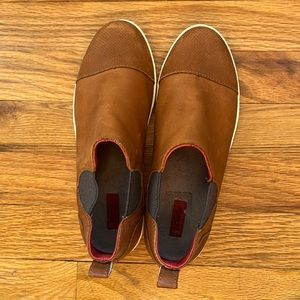 Olukai Pumehana slip on brown boots in womens 6